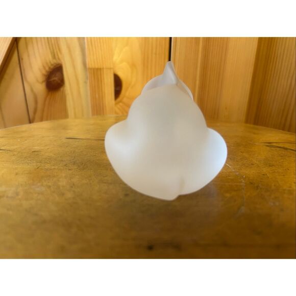 Lenox find crystal frosted elephant made in Germany (5617) - Picture 4 of 7